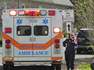 New Hope Police and paramedics respond to emergency call on West Mechanic Street April 17. Everything turned out okay. (Photo: Charlie Sahner)