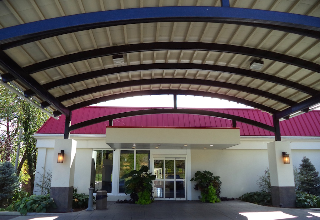 New Hope Rodeway Inn Rebrands As Clarion Lures Rrazz Room